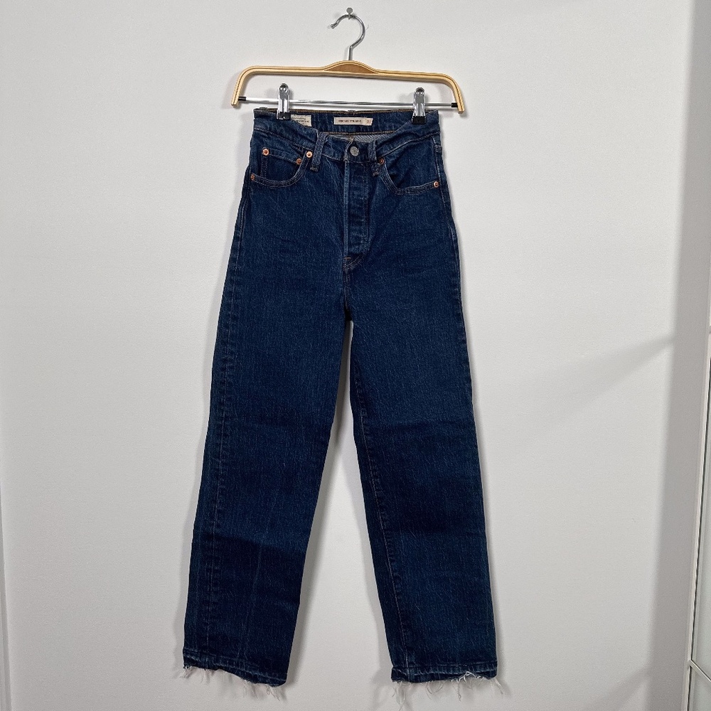 Levis Ribcage Straight Ankle Stretch Jeans - Picture 5 of 13